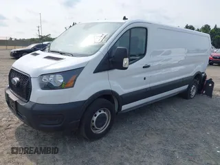 2023 Ford Transit Cargo с VIN 1FTBR1Y85PKC03205, выставлен на аукционе IAAI как лот 42113154 с пробегом 17 338 миль миль и . История ставок и продаж доступна на DreamBid. Изображение 2.