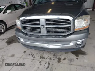2006 Dodge 1500 SLT z VIN 1D7HA18N06S680362, wystawiony jako IAAI lot #41836625 z przebiegiem 201 180 mil mil oraz . Historia ofert i sprzedaży dostępna na DreamBid. Obrazek 6.
