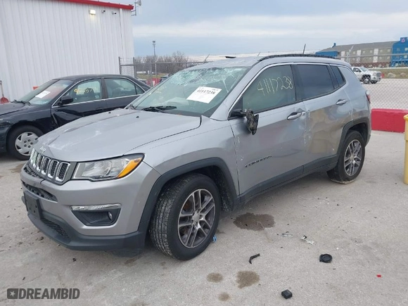 2018 Jeep Compass Latitude with VIN 3C4NJCBB5JT102434, listed as a IAAI auction lot 41117238 with 73,818 mi miles. Bid and sale history available at carsss.com. Image 2.