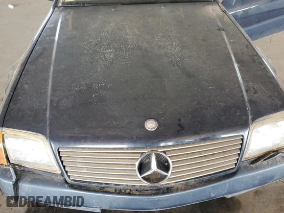 1994 Mercedes-Benz SL 5.0L with VIN WDBFA67E2RF092295, listed as a Copart auction lot 52933945 with 89,085 mi miles and Clean title. Bid and sale history available at DreamBid. Image 11.