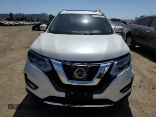 2017 Nissan Rogue SL with VIN 5N1AT2MT3HC751952, listed as a Copart auction lot 60842915 with 75,606 mi miles and Salvage title. Bid and sale history available at DreamBid. Image 5.