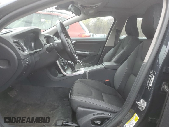 2015 Volvo V60 с VIN YV126MEA6F1206906, выставлен на аукционе Copart как лот 51837425 с пробегом 142 194 миль миль и Чистый • Clean title. История ставок и продаж доступна на DreamBid. Изображение 7.
