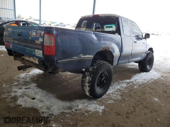 1997 Toyota T100 SR5 with VIN JT4UN24DXV0042713, listed as a Copart auction lot 41850085 with 271,722 mi miles and Salvage Title. Bid and sale history available at DreamBid. Image 3.