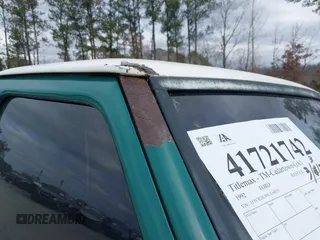 1992 Ford Ranger with VIN 1FTCR10U9NUC64555, listed as a IAAI auction lot 41721742 with 13,360 mi miles. Bid and sale history available at carsss.com. Image 12.