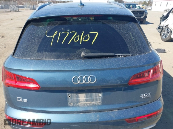2018 Audi Q5 Premium with VIN WA1ANAFY3J2010479, listed as a IAAI auction lot 41770107 with 52,997 mi miles. Bid and sale history available at carsss.com. Image 17.