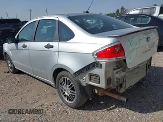 2011 Ford Focus SE with VIN 1FAHP3FN5BW147620, listed as a IAAI auction lot 41775563 with 228,222 mi miles. Bid and sale history available at carsss.com. Image 3.