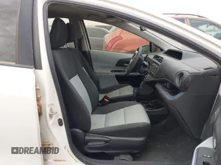 2013 Toyota Prius One z VIN JTDKDTB34D1039552, wystawiony jako IAAI lot #41993490 z przebiegiem 133 728 mil mil oraz . Historia ofert i sprzedaży dostępna na DreamBid. Obrazek 5.