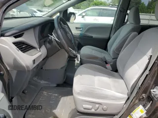 2016 Toyota Sienna LE AAS с VIN 5TDKK3DC7GS763990, выставлен на аукционе Copart как лот 57080655 с пробегом 74 036 миль миль и Списание • Salvage title. История ставок и продаж доступна на DreamBid. Изображение 7.