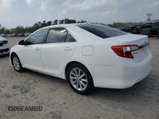 2014 Toyota Camry L with VIN 4T4BF1FK3ER398621, listed as a Copart auction lot 50946675 with 71,141 mi miles and Clean Title. Bid and sale history available at DreamBid. Image 2.
