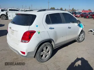 2019 Chevrolet Trax LT with VIN 3GNCJLSB0KL150987, listed as a IAAI auction lot 41408466 with 113,451 mi miles and . Bid and sale history available at carsss.com. Image 4.