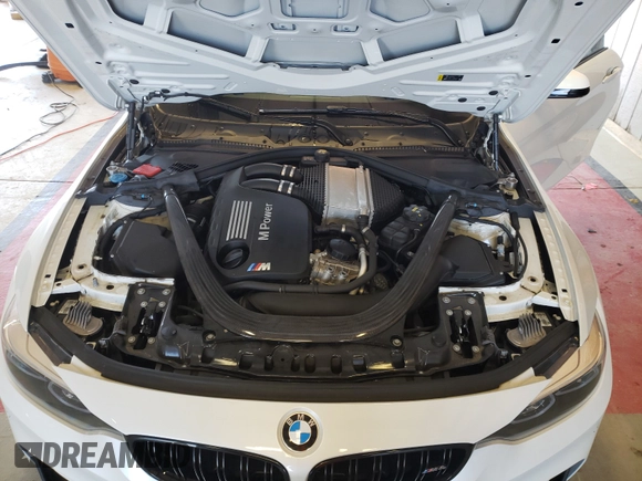 2018 BMW M4 with VIN WBS4Y9C52JAC87077, listed as a Copart auction lot 44323394 with 18,253 mi miles. Bid and sale history available at carsss.com. Image 7.