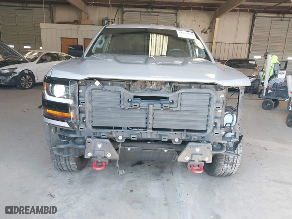 2017 Chevrolet Silverado 1500 LT with VIN 1GCVKREC5HZ252129, listed as a IAAI auction lot 41527539 with 135,982 mi miles. Bid and sale history available at carsss.com. Image 6.