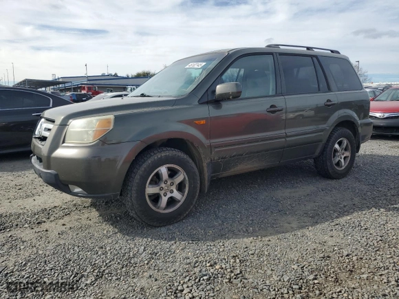 2006 Honda Pilot EX-L with VIN 5FNYF18536B003542, listed as a Copart auction lot 46102145 with 185,657 mi miles and Salvage Title. Bid and sale history available at carsss.com. Image 1.