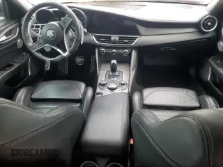 2019 Alfa Romeo Giulia Ti с VIN ZARFANBN3K7606373, выставлен на аукционе Copart как лот 61106055 с пробегом Не указан миль и Списание • Salvage title. История ставок и продаж доступна на DreamBid. Изображение 8.