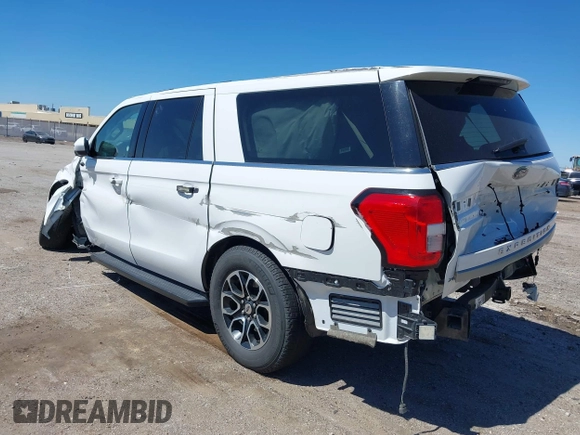 2024 Ford Expedition Max XLT with VIN 1FMJK1H83REA29230, listed as a IAAI auction lot 42285110 with Not provided miles and . Bid and sale history available at DreamBid. Image 3.