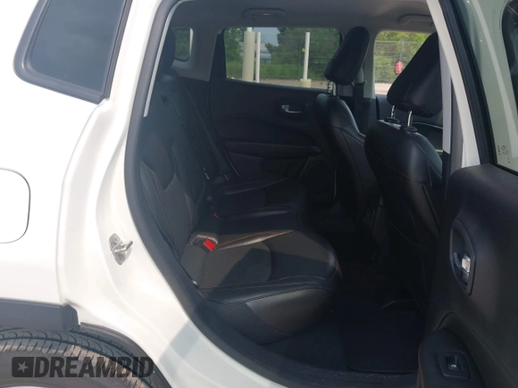 2020 Jeep Compass Limited с VIN 3C4NJDCBXLT242681, выставлен на аукционе IAAI как лот 42481616 с пробегом 40 988 миль миль и . История ставок и продаж доступна на DreamBid. Изображение 8.