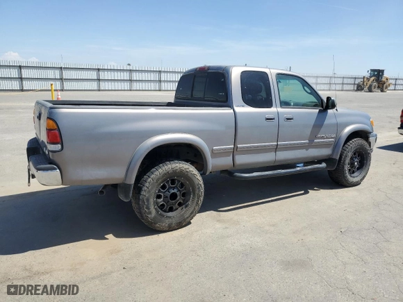 2001 Toyota Tundra Ltd with VIN 5TBBT481X1S165114, listed as a Copart auction lot 54163185 with 234,233 mi miles and Clean Title. Bid and sale history available at carsss.com. Image 3.