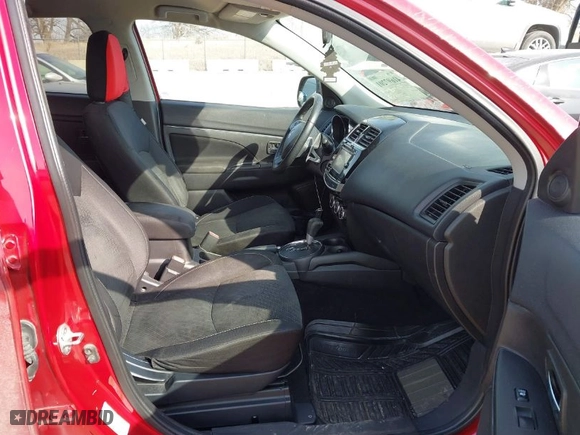 2015 Mitsubishi Outlander Sport SE with VIN 4A4AR4AU7FE006515, listed as a IAAI auction lot 41697201 with 102,665 mi miles. Bid and sale history available at carsss.com. Image 5.
