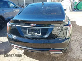 2024 Cadillac CT5 Sport z VIN 1G6DP5RK3R0127419, wystawiony jako IAAI lot #41392902 z przebiegiem 17 829 mil mil oraz . Historia ofert i sprzedaży dostępna na DreamBid. Obrazek 17.