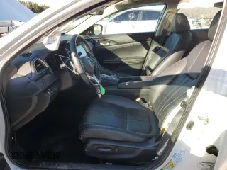 2020 Honda Insight Touring with VIN 19XZE4F90LE012358, listed as a Copart auction lot 45028165 with 63,986 mi miles and Salvage Title. Bid and sale history available at carsss.com. Image 7.
