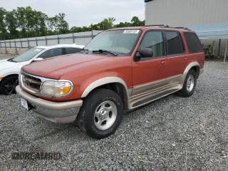 1998 Ford Explorer XL z VIN 1FMZU34E3WUC67388, wystawiony jako Copart lot #55880155 z przebiegiem 135 540 mil mil oraz Czysty tytuł • Clean title. Historia ofert i sprzedaży dostępna na DreamBid. Obrazek 1.