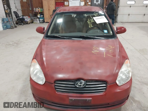 2009 Hyundai Accent Auto GLS with VIN KMHCN46C89U306436, listed as a IAAI auction lot 42010992 with 70,998 mi miles. Bid and sale history available at carsss.com. Image 6.
