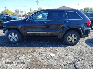 2011 Jeep Grand Cherokee Laredo with VIN 1J4RR4GG1BC547460, listed as a IAAI auction lot 40632674 with 46,745 mi miles and . Bid and sale history available at DreamBid. Image 14.