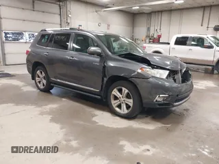 2013 Toyota Highlander Limited z VIN 5TDDK3EH1DS271468, wystawiony jako IAAI lot #42147451 z przebiegiem 98 139 mil mil oraz . Historia ofert i sprzedaży dostępna na DreamBid. Obrazek 1.