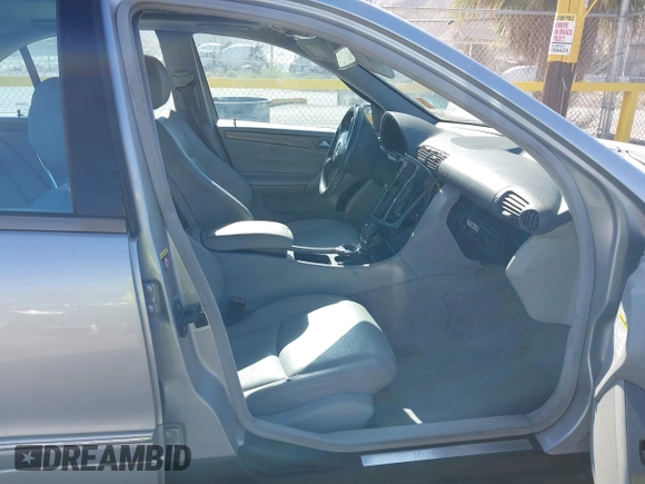 2003 Mercedes-Benz C 230 Kompressor with VIN WDBRF40J03F423974, listed as a IAAI auction lot 39762138 with 127,755 mi miles and . Bid and sale history available at DreamBid. Image 5.