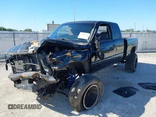 1998 Dodge 1500 with VIN 1B7HF13Z7WJ145413, listed as a IAAI auction lot 42030706 with 198,080 mi miles and . Bid and sale history available at carsss.com. Image 2.