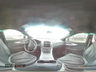 2017 Lincoln MKX Premiere с VIN 2LMPJ6JR5HBL11557, выставлен на аукционе Copart как лот 82405864 с пробегом 67 443 миль миль и Списание • Salvage title. История ставок и продаж доступна на DreamBid. Изображение 14.