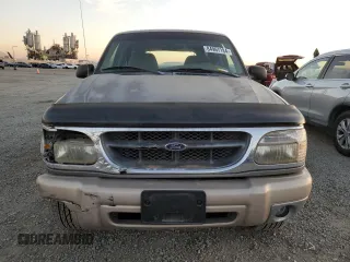 1999 Ford Explorer XLT z VIN 1FMZU32E0XZB31890, wystawiony jako Copart lot #84967184 z przebiegiem 220 424 mil mil oraz Szkoda całkowita • Salvage title. Historia ofert i sprzedaży dostępna na DreamBid. Obrazek 5.