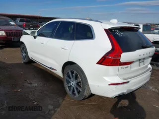 2020 Volvo XC60 Inscription with VIN YV4102DL3L1468305, listed as a IAAI auction lot 41329470 with 68,619 mi miles and . Bid and sale history available at DreamBid. Image 3.