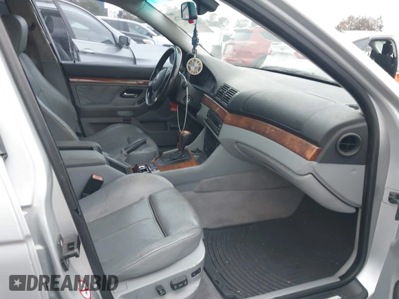 2002 BMW 5 Series 530iA with VIN WBADT63432CH93421, listed as a IAAI auction lot 42046776 with Not Provided miles. Bid and sale history available at carsss.com. Image 5.