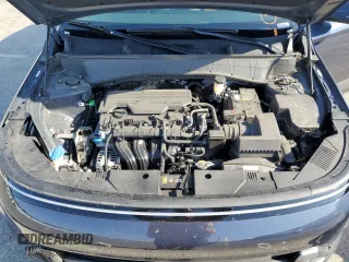 2025 Hyundai Kona SEL with VIN KM8HBCAB3SU215216, listed as a Copart auction lot 54931705 with 13,424 mi miles and Clean Title. Bid and sale history available at carsss.com. Image 12.