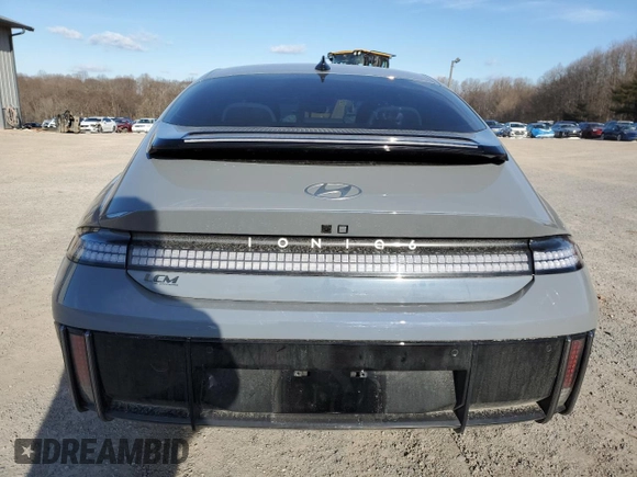 2024 Hyundai Ioniq 6 SEL z VIN KMHM34AC9RA077087, wystawiony jako Copart lot #45884475 z przebiegiem 614 mil mil oraz Szkoda całkowita • Salvage title. Historia ofert i sprzedaży dostępna na DreamBid. Obrazek 6.