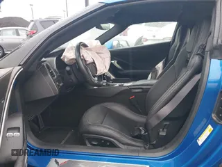 2016 Chevrolet Corvette Z51 3LT z VIN 1G1YM2D74G5116883, wystawiony jako IAAI lot #42160585 z przebiegiem 25 939 mil mil oraz . Historia ofert i sprzedaży dostępna na DreamBid. Obrazek 5.
