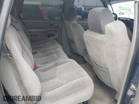 2006 Chevrolet Tahoe LS with VIN 1GNEC13V26R121022, listed as a IAAI auction lot 41714023 with 293,858 mi miles. Bid and sale history available at carsss.com. Image 8.