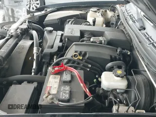 2004 Chevrolet Colorado 1SE LS Z71 z VIN 1GCDS136448105519, wystawiony jako IAAI lot #41808894 z przebiegiem 145 890 mil mil oraz . Historia ofert i sprzedaży dostępna na DreamBid. Obrazek 20.