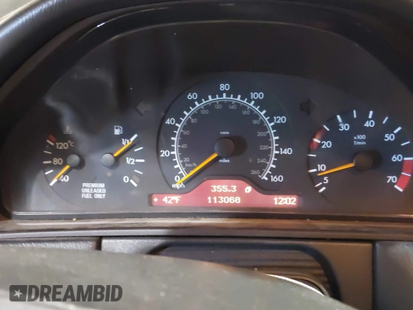 1998 Mercedes-Benz E-Class with VIN WDBJF65F7WA617755, listed as a IAAI auction lot 41737424 with 113,068 mi miles. Bid and sale history available at carsss.com. Image 7.