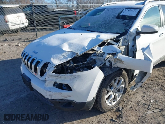 2018 Jeep Cherokee Latitude with VIN 1C4PJMCX8JD548480, listed as a IAAI auction lot 41378186 with 52,051 mi miles and . Bid and sale history available at DreamBid. Image 6.