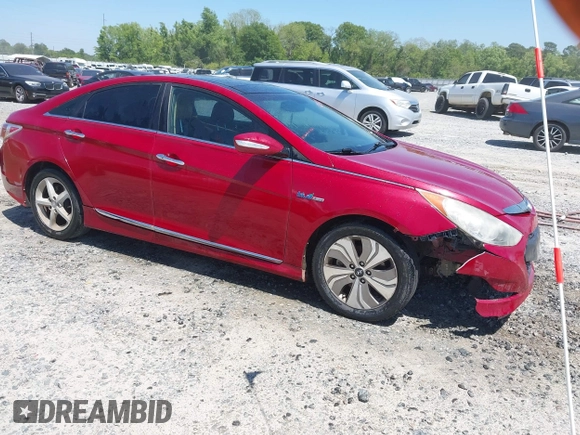 2013 Hyundai Sonata with VIN KMHEC4A41DA067952, listed as a IAAI auction lot 42040251 with 192,665 mi miles and . Bid and sale history available at carsss.com. Image 1.