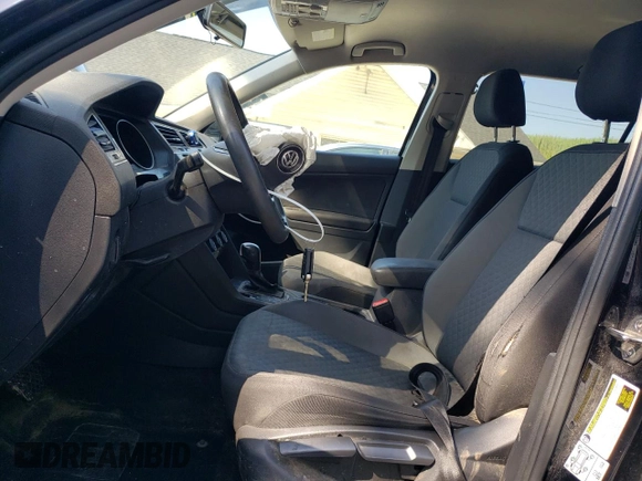2018 Volkswagen Tiguan S with VIN 3VV0B7AX5JM033302, listed as a Copart auction lot 61534745 with 111,230 mi miles and Salvage title. Bid and sale history available at DreamBid. Image 7.