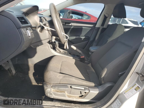 2014 Volkswagen Passat S with VIN 1VWAS7A31EC097213, listed as a Copart auction lot 45808655 with 128,695 mi miles and Clean Title. Bid and sale history available at carsss.com. Image 7.