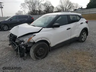 2021 Nissan Kicks S with VIN 3N1CP5BVXML467713, listed as a Copart auction lot 43392705 with 86,107 mi miles and Salvage Title. Bid and sale history available at carsss.com. Image 1.