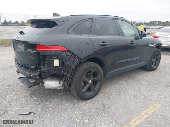 2018 Jaguar F-PACE 25t Premium with VIN SADCJ2FX2JA270891, listed as a IAAI auction lot 41381282 with 75,779 mi miles. Bid and sale history available at carsss.com. Image 4.