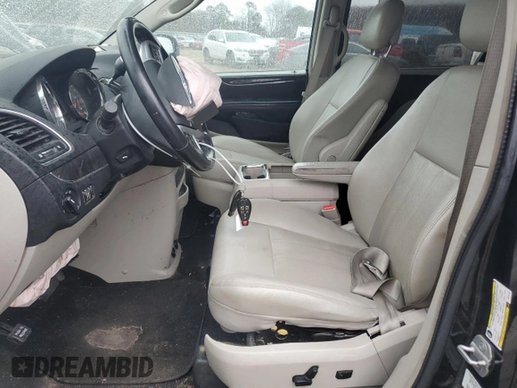 2013 Chrysler Town & Country Touring L with VIN 2C4RC1CGXDR781456, listed as a Copart auction lot 46633675 with 112,354 mi miles and Clean Title. Bid and sale history available at DreamBid. Image 7.