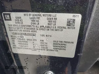 2011 Chevrolet Traverse LTZ z VIN 1GNKVLED9BJ392357, wystawiony jako IAAI lot #42155624 z przebiegiem Nie podano mil oraz . Historia ofert i sprzedaży dostępna na DreamBid. Obrazek 9.
