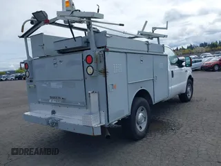 2006 Ford F-350 with VIN 1FDSF305X6EB15264, listed as a IAAI auction lot 42009579 with 97,945 mi miles and . Bid and sale history available at DreamBid. Image 4.