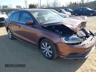 2017 Volkswagen Jetta S z VIN 3VW2B7AJ6HM324093, wystawiony jako IAAI lot #41681726 z przebiegiem 84 248 mil mil oraz . Historia ofert i sprzedaży dostępna na DreamBid. Obrazek 1.
